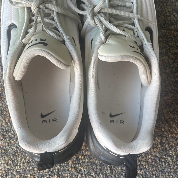 Nike Air Max Portal Sneakers - Picture 6 of 9